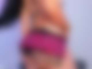 ParisRoa's Live Sex Cam Show