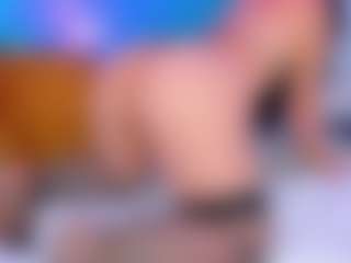 Live cam show with ParisRoa - Solo on CamClone