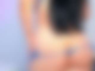 Show de cam en vivo con ParisRoa - Cosplay MILF en Camsoda
