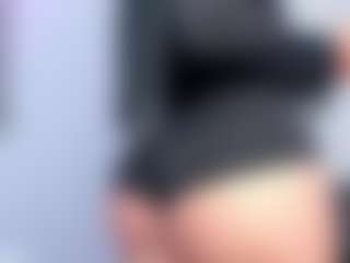 ParisRoa's Live Sex Cam Show