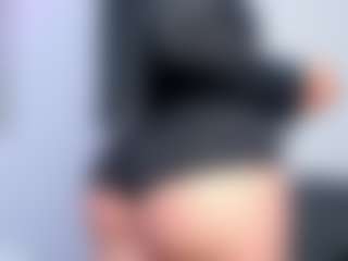 ParisRoa's Live Sex Cam Show