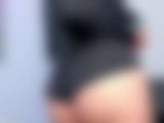 ParisRoa's Live Sex Cam Show