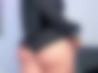 ParisRoa's Live Sex Cam Show