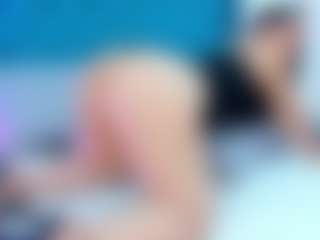 ParisRoa's Live Sex Cam Show