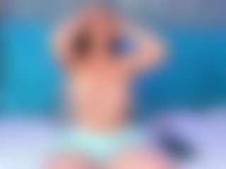 Live cam show with ParisRoa - Handjob on Camsoda