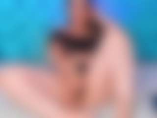 Live cam show with ParisRoa - Cosplay BBW on Camming Site