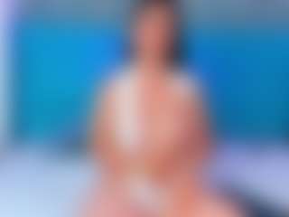 Live cam show with ParisRoa - Big Tits Small Tits on Camsoda