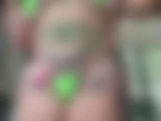 Live cam show with Sad1st1kSadie - Curvy Middle Aged on Camsoda
