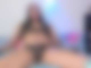 Live cam show with thamarar5 - Muscular on Hubzter Live