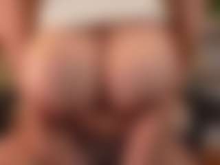 Live cam show with Vikky_Love - Brown Hair Teen (18+) on ObeyMaria
