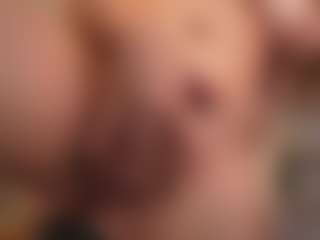 Live cam show with Vikky_Love - Big Tits on 1on1-livenow