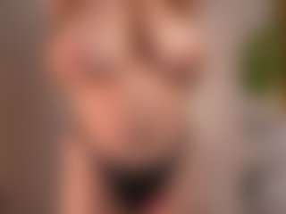Live cam show with Vikky_Love - Gorgeous on LiveSexCams6