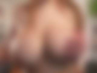 Live cam show with Vikky_Love - Oil on Dolls Live