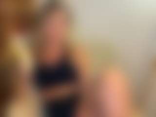 Live cam show with DannaEvan - Whip on WildCum