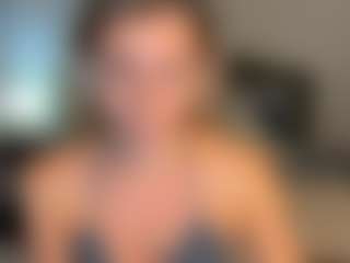 Live cam show with DannaEvan - Blonde Hair on fuklive.com