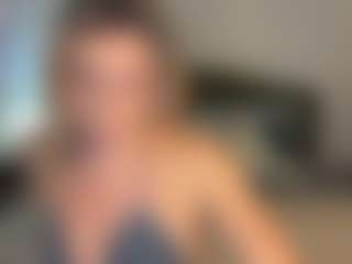 Live cam show with DannaEvan - Sph on madthumbs