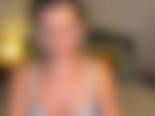 Live cam show with DannaEvan - Smoking on madthumbs