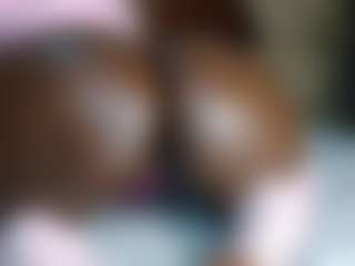 Exotic Smiles's Live Sex Cam Show