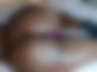 Exotic Smiles's Live Sex Cam Show