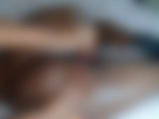 Exotic Smiles's Live Sex Cam Show
