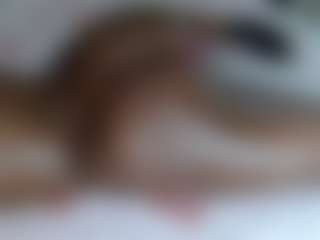 Exotic Smiles's Live Sex Cam Show
