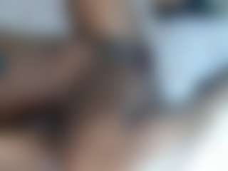 Exotic Smiles's Live Sex Cam Show