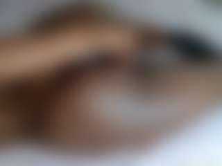 Exotic Smiles's Live Sex Cam Show