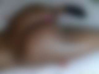 Exotic Smiles's Live Sex Cam Show