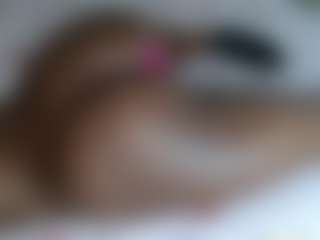 Exotic Smiles's Live Sex Cam Show