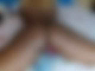 Show live cam dengan Exotic Smiles - Bedroom Ebony di Camsoda