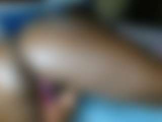 Exotic Smiles's Live Sex Cam Show