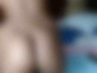 Exotic Smiles's Live Sex Cam Show