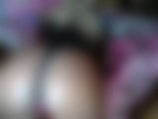 Exotic Smiles's Live Sex Cam Show
