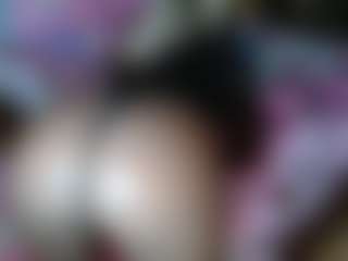 Exotic Smiles's Live Sex Cam Show