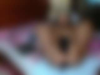 Exotic Smiles's Live Sex Cam Show