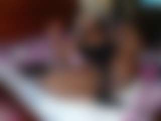 Live cam show with Exotic Smiles - Brown Eyes Black on madthumbs