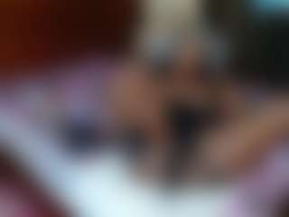 Exotic Smiles's Live Sex Cam Show