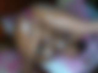 Exotic Smiles's Live Sex Cam Show