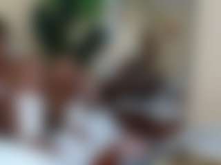 Live cam show with Exotic Smiles - Ebony Shaved Pussy on Camsoda