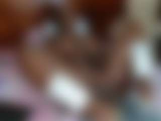 Live cam show with Exotic Smiles - Black Dildo on chickslive.net