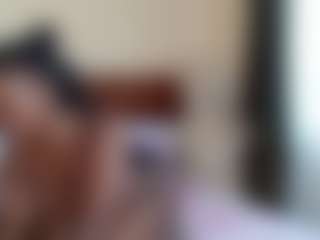 Exotic Smiles's Live Sex Cam Show