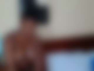 Exotic Smiles's Live Sex Cam Show