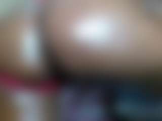 Exotic Smiles's Live Sex Cam Show