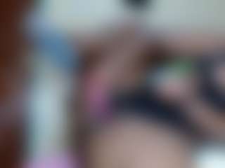 Exotic Smiles's Live Sex Cam Show