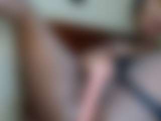 Exotic Smiles's Live Sex Cam Show