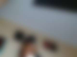 Exotic Smiles's Live Sex Cam Show