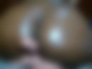 Exotic Smiles's Live Sex Cam Show