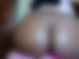 Exotic Smiles's Live Sex Cam Show