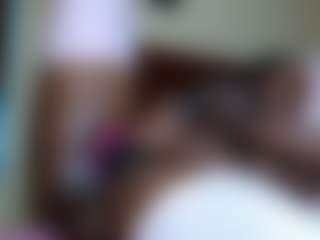 Exotic Smiles's Live Sex Cam Show
