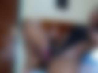 Exotic Smiles's Live Sex Cam Show